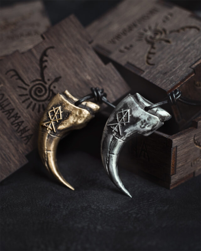 Wolf Claw Amulet with Engraved Courage Rune